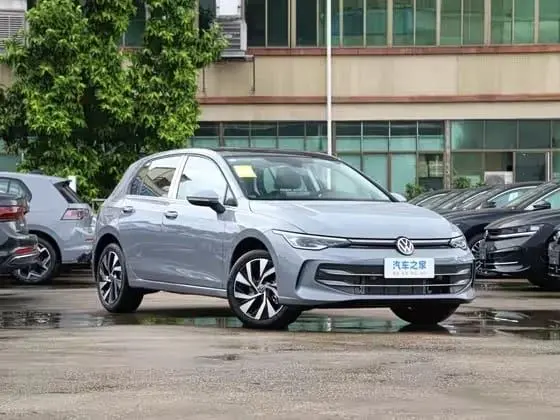 Volkswagen Golf 2026 300TSI 1.5Т DSG Передний привод