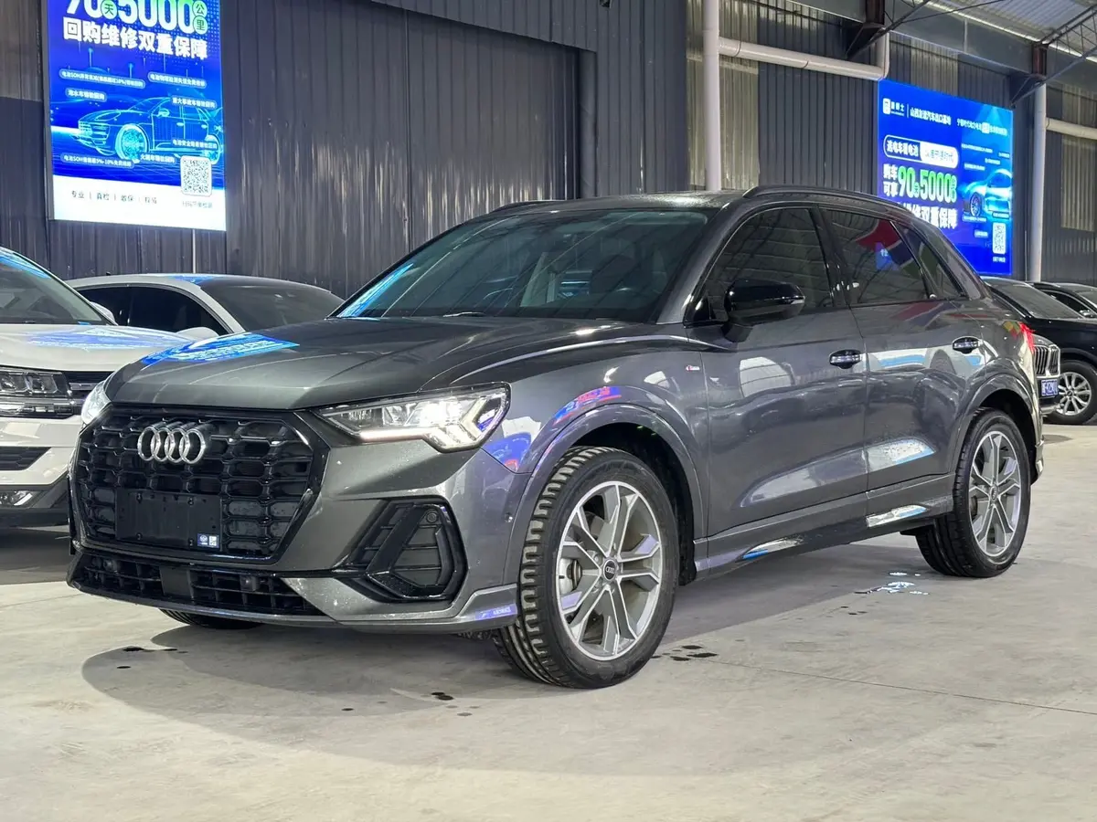 Audi Q3 2023 модельного года, 35 TFSI, комплектация «Спортивная» (1,4 л турбо)