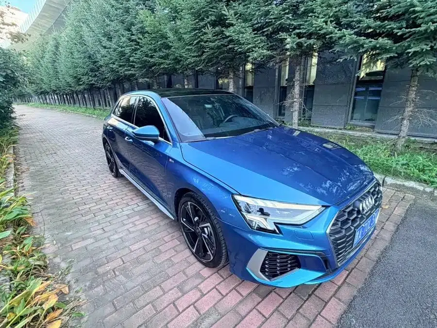 Audi A3 2022 Sportback 35 TFSI Sport Fashion 1.4T АКПП Передний привод
