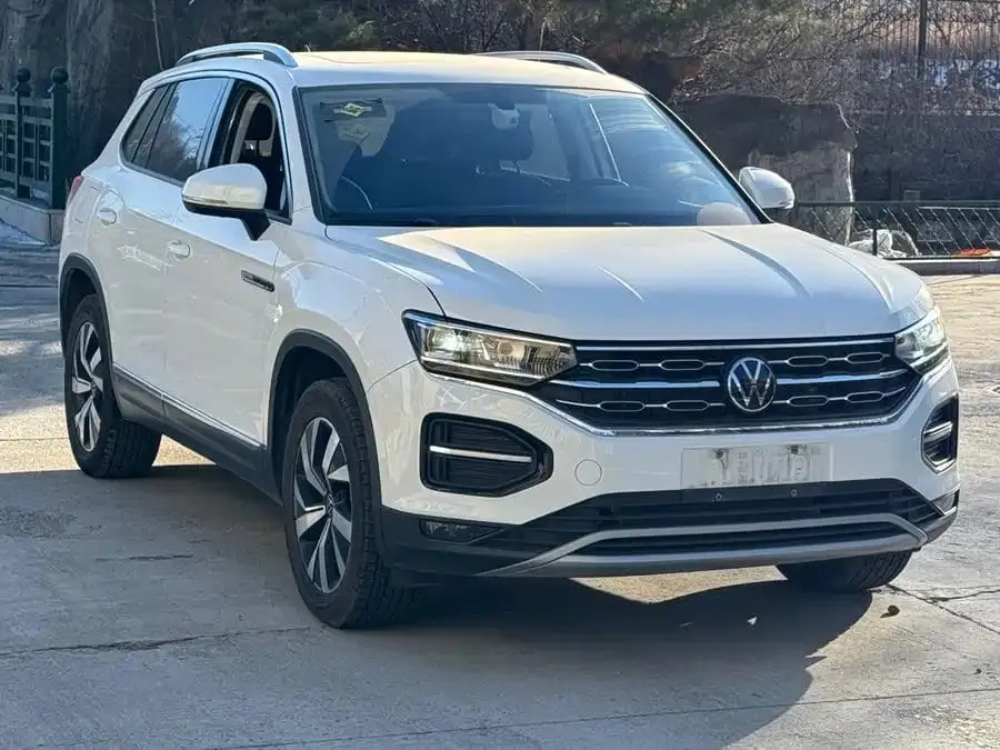 Tayron 2022 280TSI 2WD Luxury Connect 1.4T АКПП Передний привод