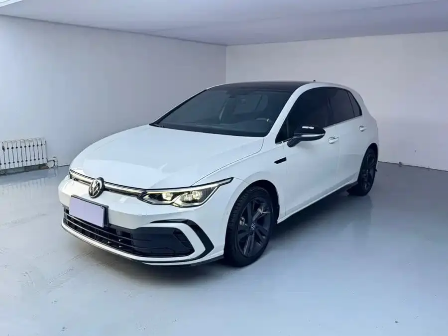Golf 2023 280TSI DSG R-Line 1.4T АКПП Передний привод