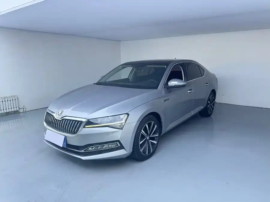Skoda Superb 2023 Рестайлинг TSI280 DSG Prestige Edition 1.4T АКПП Передний привод