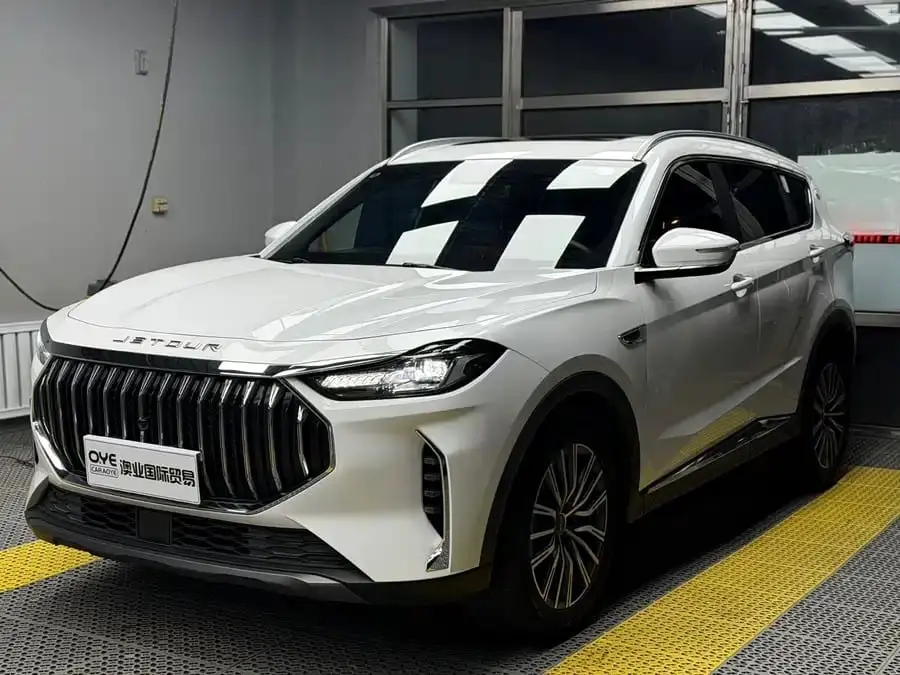 Jetour X70 PLUS, 2023 модельный год, комплектация Brave Plus, 5 мест, 1.5T, DCT, автоматическая КПП, передний привод
