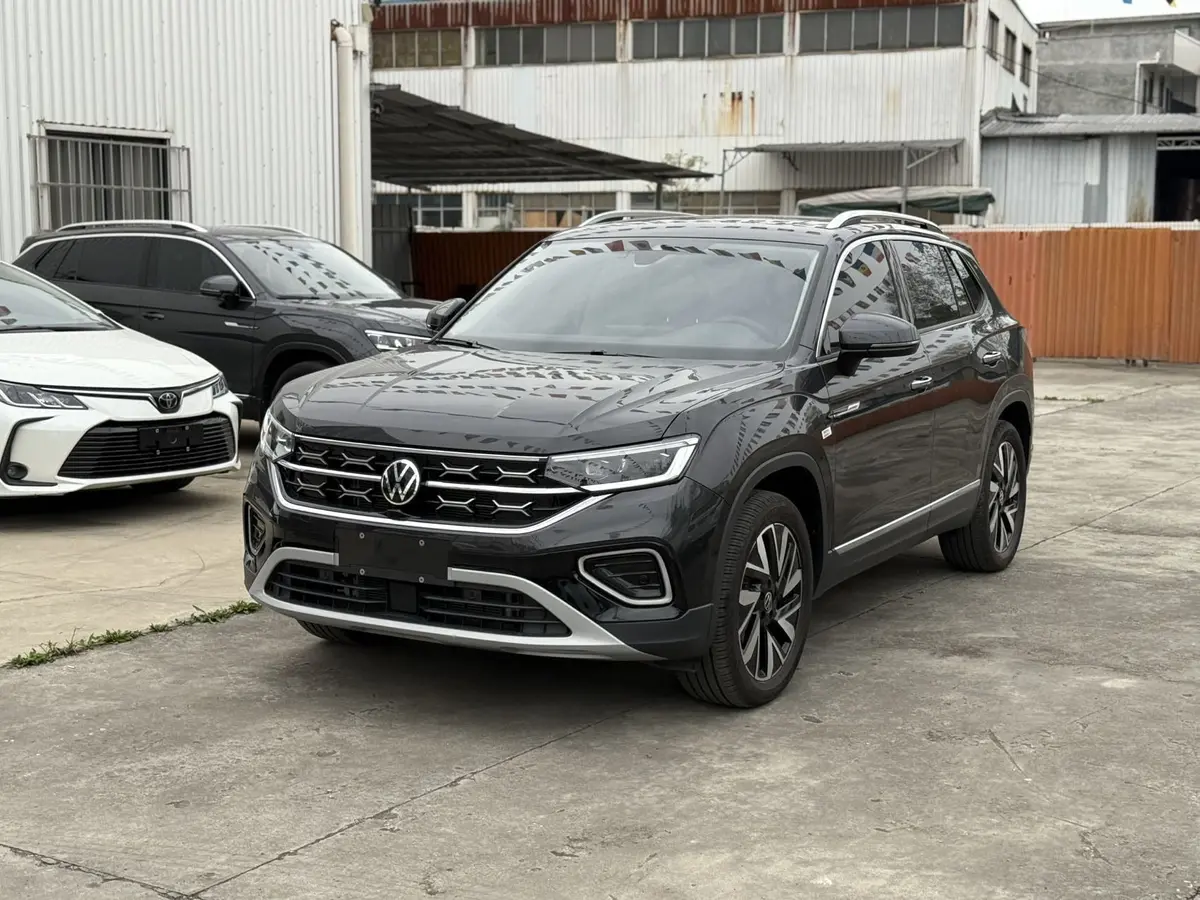 Volkswagen Tayron, 2023 модельный год, комплектация Haohua, 280TSI, 1.4T, DCT (роботизированная КПП с двойным сцеплением), передний привод