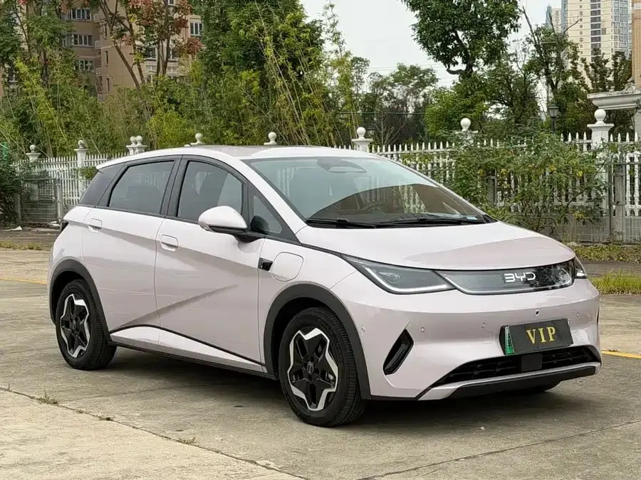 BYD Dolphin, 2025 модельный год, электромобиль (95 л.с.), передний привод, 420 км
