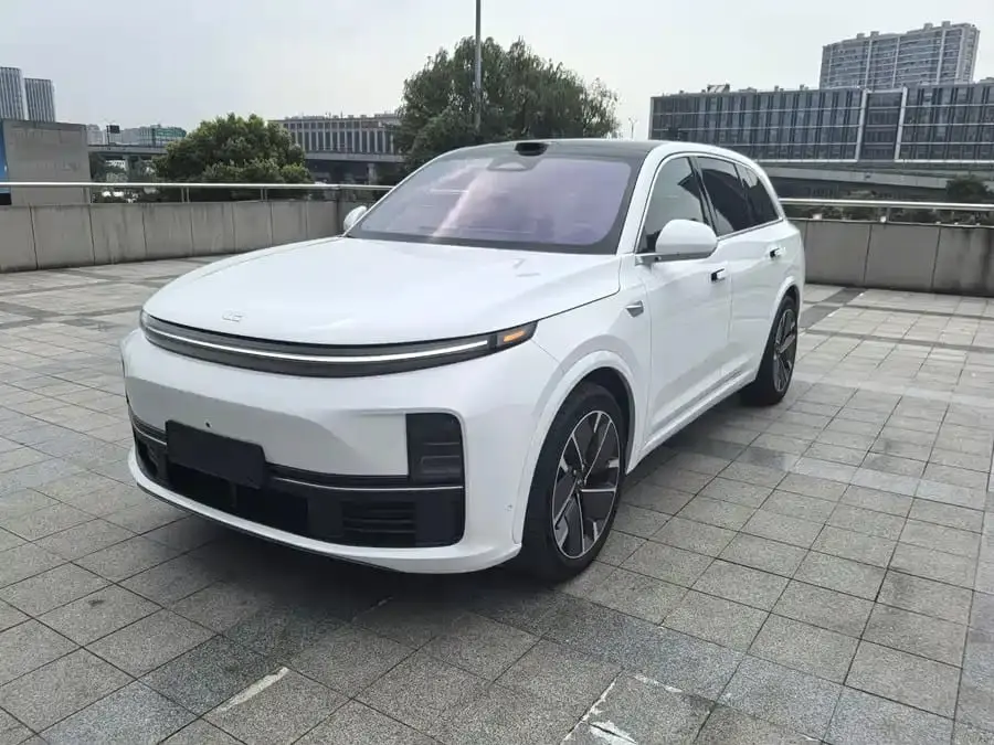 Li Auto L7, 2025 модельный год, EREV (286 км), 154 л.с., автоматическая, полный привод