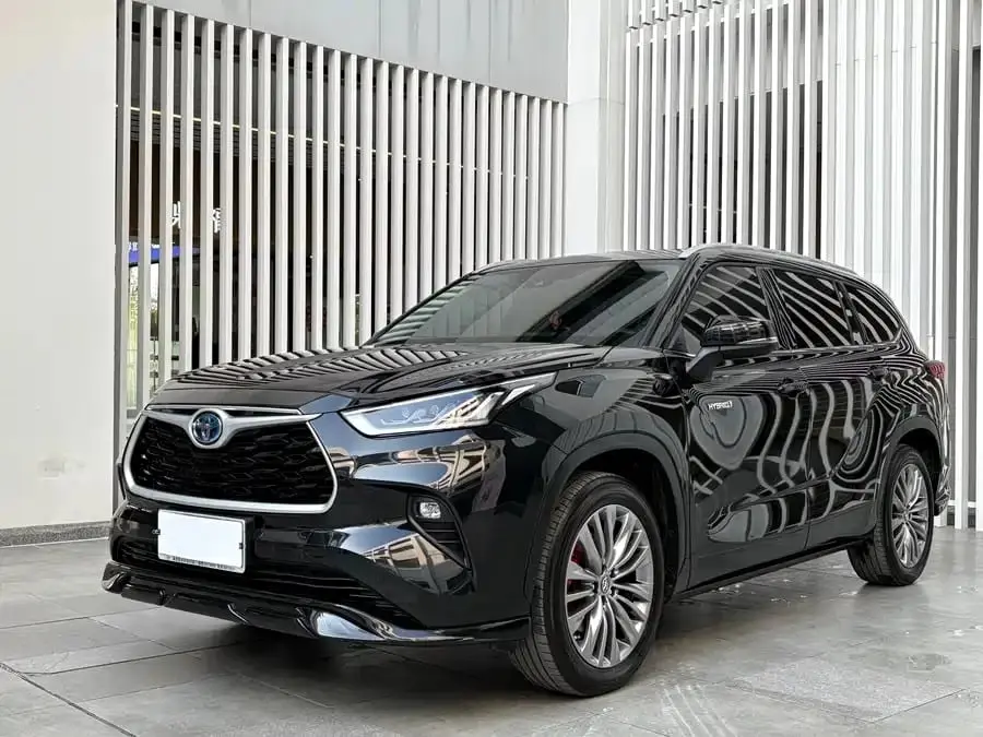 Toyota Highlander, 2023 модельный год, интеллектуальный гибрид 2.5L (189 л.с.), автоматическая, полный привод, 7 мест