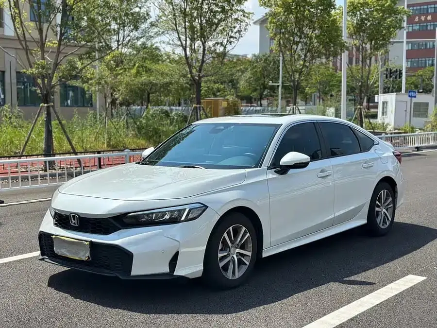 Honda Civic, 2025, 1.5T (182 л.с.), вариатор, передний привод