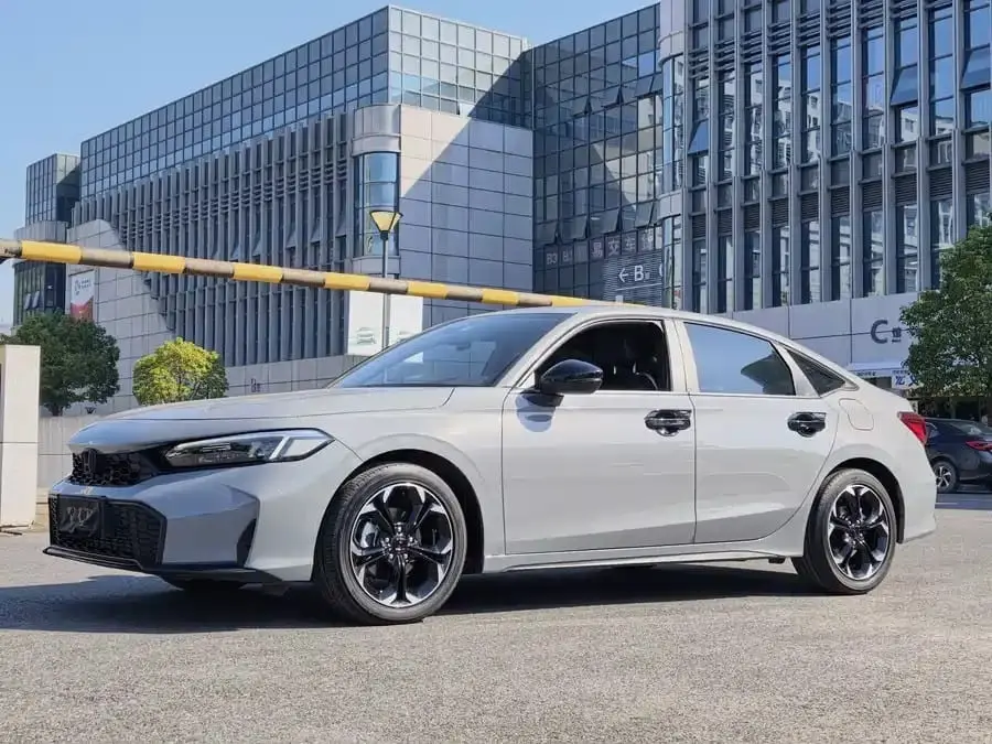 Honda Civic, 2025, 1.5T (182 л.с.), вариатор, передний привод