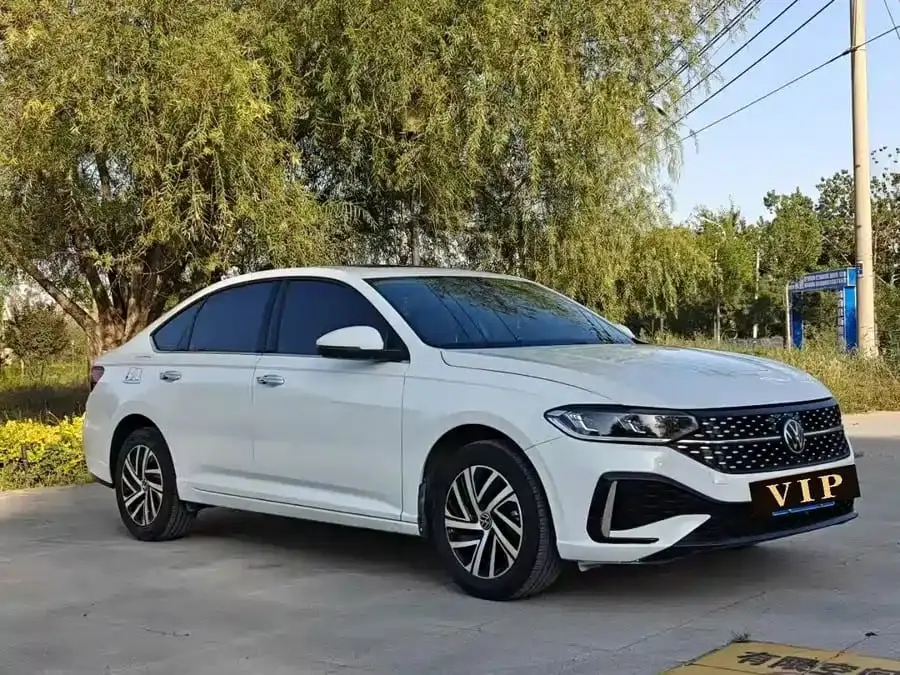 Volkswagen Lavida 2023, 1.5L (110 л.с.), передний привод