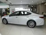 Camry 2026 2.0L Гибрид Люкс Передний привод 6