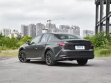 Camry 2026 2.0L Гибрид Лучезарный Передний привод 4