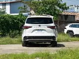 Granvia 2026 2.5L Гибрид Люкс Передний привод 7