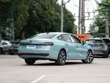 Passat 2026 Pro 300TSI Starlight Dragon Edition 1.5T AKPP Peredniy privod 5