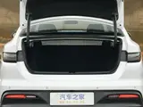 Seal 05 DM-i 2026 128KM Luxury Edition, Передний привод 10