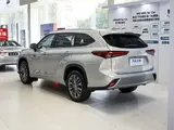 Highlander 2.5L Гибрид Люкс 7-мест Полный привод 5