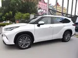 Highlander 2.5L Гибрид Высший 7-мест Полный привод 4