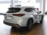 Highlander 2.5L Гибрид Люкс 7-мест Передний привод 5