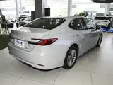 Camry 2026 2.0L Гибрид Люкс Передний привод 5