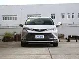 Sienna 2027 2.5L Гибрид Люкс Полный привод 2