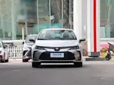 Toyota Corolla 1.8L Гибрид Пионер Вариатор Передний привод 2