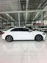 Mercedes-Benz A 180 L 3