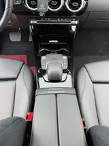 Mercedes-Benz A 180 L, 2022 модельного года, спортивный седан 12