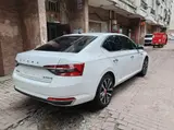 Skoda Superb 2023 TSI280 DSG Prestige Edition 1.4T АКПП Передний привод 4