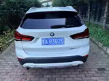 BMW X1 2022 sDrive20Li Fashion 1.5T АКПП Передний привод 6