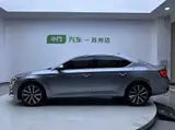Skoda Superb 2022 TSI280 DSG Prestige Edition 1.4T АКПП Передний привод 4