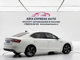 Skoda Octavia PRO 2022 TSI280 Prestige Edition 1.4T АКПП Передний привод 11