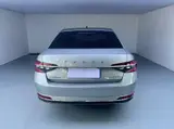 Skoda Superb 2023 Рестайлинг TSI280 DSG Prestige Edition 1.4T АКПП Передний привод 4