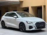 Audi A3 2022 Sportback 35 TFSI Sport Fashion 1.4T АКПП Передний привод 7