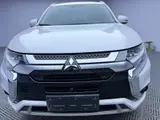 Mitsubishi Outlander, 2021 модельный год, рестайлинг, комплектация Changxiang, 7 мест, 2.0L, CVT, автоматическая КПП, передний привод 3