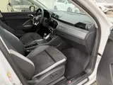 奥迪Q3 2022款 35TFSI 时尚动感型 1.4T 自动 前置前驱 16