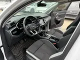 奥迪Q3 2022款 35TFSI 时尚动感型 1.4T 自动 前置前驱 5