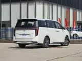 GAC Trumpchi M8 2026 2.0T Премиум 4