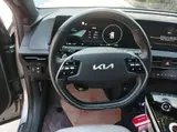 Kia EV6, 2023 модельный год, электромобиль (325 л.с.), полный привод (два электромотора), 638 км 12
