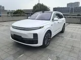Li Auto L7, 2025 модельный год, EREV (286 км), 154 л.с., автоматическая, полный привод 1