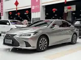 Lexus ES, 2025 модельный год, 200 Zhenxiang, 2.0L (173 л.с.), автоматическая, передний привод 1