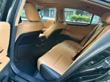Lexus ES, 2025 модельный год, 200 Zhenxiang, 2.0L (173 л.с.), автоматическая, передний привод 8