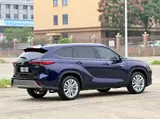 Toyota Highlander, 2022 модельный год, гибрид 2.5L (192 л.с.), автоматическая, полный привод, 7 мест 6