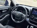 Toyota Highlander, 2022 модельный год, гибрид 2.5L (192 л.с.), автоматическая, полный привод, 7 мест 14