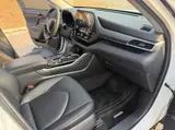 Toyota Highlander, 2024 модельный год, интеллектуальный гибрид 2.5L (189 л.с.), автоматическая, передний привод, 5 мест 8
