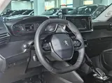 Peugeot 2008, 2022, 1.2T (136 л.с.), автоматическая, передний привод 12