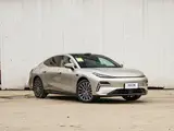 Geely Galaxy Синъяо 8 2026 225km EM-i Юаньханцзя Синхэ 4