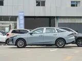 Geely Galaxy L6 2025 EM-i 60km Цихан 5
