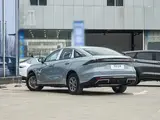 Geely Galaxy L6 2025 EM-i 60km Цихан 3