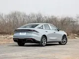 Geely Galaxy L6 2025 EM-i 140km Юаньхан 4
