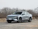 Geely Galaxy L6 2025 EM-i 140km Юаньхан 1